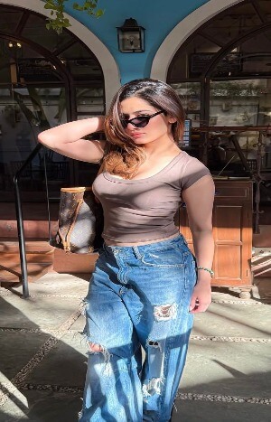 VIP call girl in Hyderabad